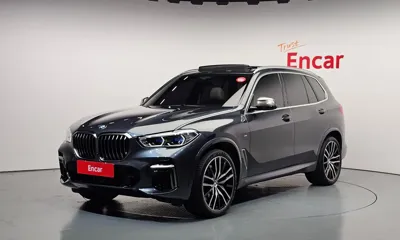 BMW X5 · 2022 год