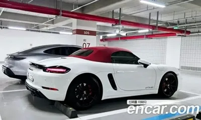 Porsche 718 2021, 26000 км, за 59315.69 USD