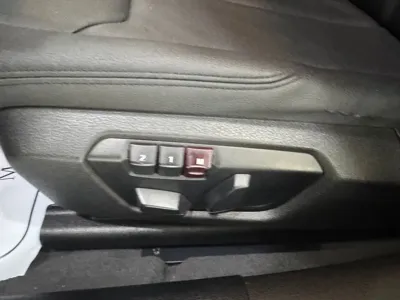 BMW 3-Series 2014, 85741 км, за 8325.07 USD - фото 17