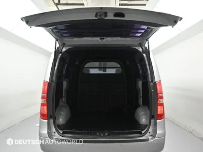 Hyundai Starex 2019, 119170 км, за 9829.82 USD - фото 19