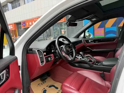 Porsche Cayenne 2020, 60000 км, за 48380.46 USD