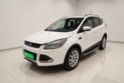 Ford Kuga · 2015 год