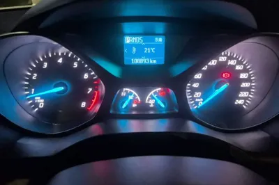 Ford Kuga 2015, 108800 км, за 5808 USD - фото 10