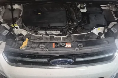 Ford Kuga 2015, 108800 км, за 5808 USD - фото 18