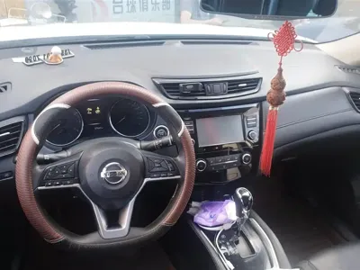 Nissan X-Trail 2017, 87800 км, за 8410.87 USD - фото 12