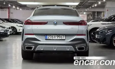 BMW X6 2025, 5000 км, за 92459.43 USD