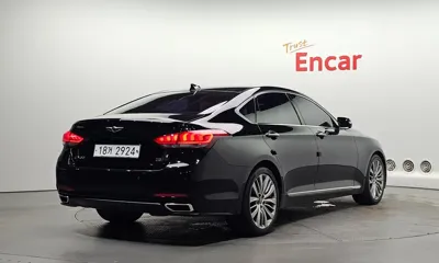 Hyundai Genesis 2016, 159822 км, за 5901.27 USD