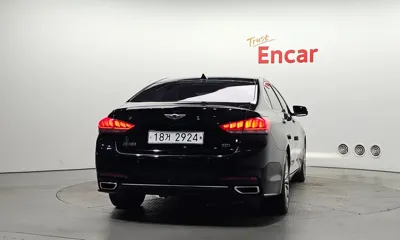 Hyundai Genesis 2016, 159822 км, за 5901.27 USD