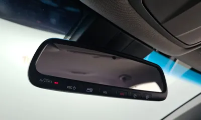 Hyundai Genesis 2016, 159822 км, за 5901.27 USD - фото 18