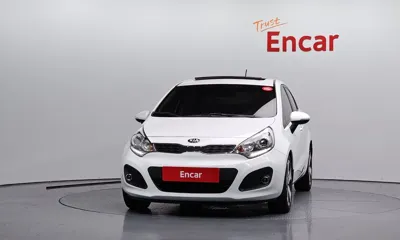 Kia Pride 2013, 98332 км, за 3610.35 USD