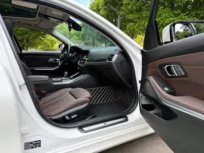 BMW 3 Series 2020, 94000 км, за 20276.24 USD - фото 9