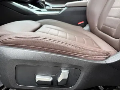 BMW 3 Series 2020, 94000 км, за 20276.24 USD - фото 22