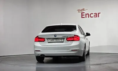 BMW 3-Series 2016, 93586 км, за 7607.98 USD