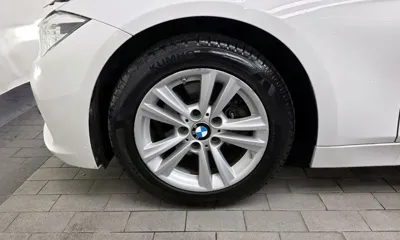 BMW 3-Series 2016, 93586 км, за 7607.98 USD