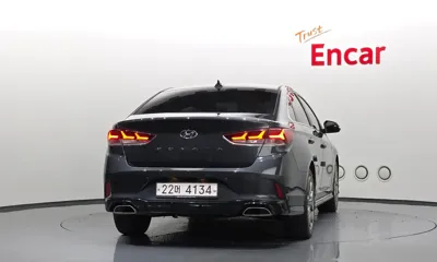 Hyundai Sonata 2018, 108620 км, за 7094.06 USD