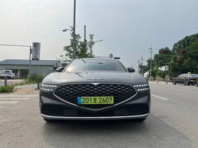 Genesis G90 · 2025 год