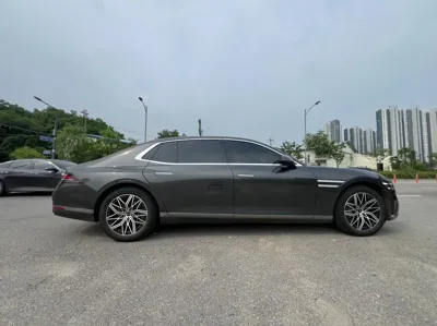 Genesis G90 2025, 14117 км, за 40359.43 USD