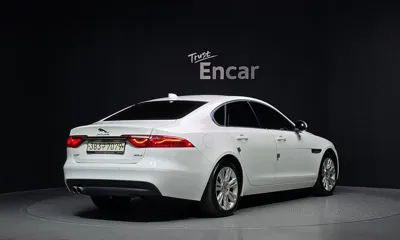 Jaguar XF 2019, 117950 км, за 4879.48 USD