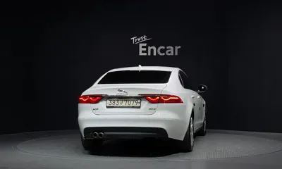 Jaguar XF 2019, 117950 км, за 4879.48 USD