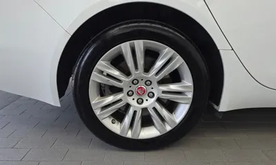 Jaguar XF 2019, 117950 км, за 4879.48 USD