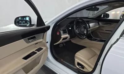 Jaguar XF 2019, 117950 км, за 4872.5 USD - фото 10