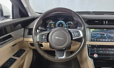 Jaguar XF 2019, 117950 км, за 4872.5 USD - фото 13