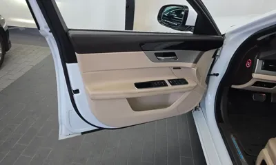 Jaguar XF 2019, 117950 км, за 4872.5 USD - фото 24