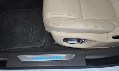 Jaguar XF 2019, 117950 км, за 4872.5 USD - фото 32
