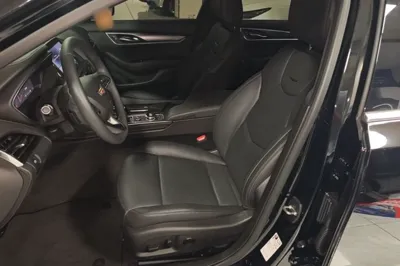 Cadillac CT5 2023, 15700 км, за 25116 USD - фото 17