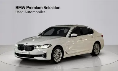 BMW 5-Series · 2021 год