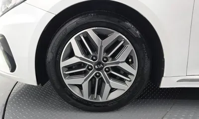 Kia K5 2019, 150951 км, за 7735.81 USD