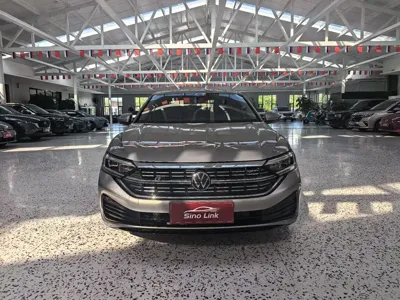 Volkswagen Sagitar 2023, 35000 км, за 15714.82 USD