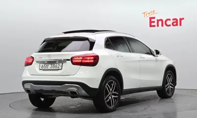 Mercedes-Benz GLA-Class 2019, 40440 км, за 13531.11 USD