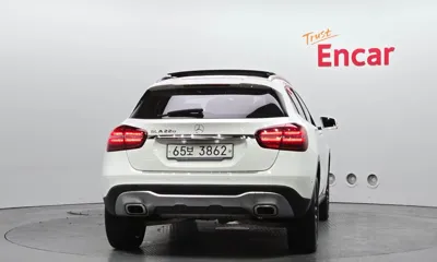 Mercedes-Benz GLA-Class 2019, 40440 км, за 13531.11 USD