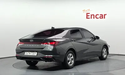 Hyundai Avante 2021, 110068 км, за 7995.84 USD