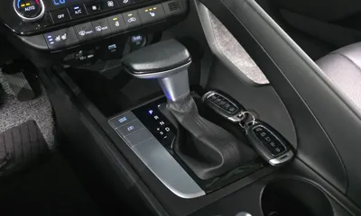 Hyundai Avante 2021, 110068 км, за 7995.84 USD - фото 9