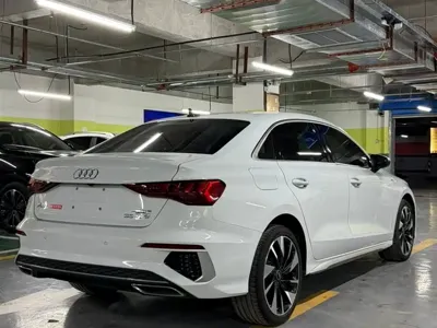 Audi A3 2023, 29000 км, за 20365.64 USD