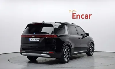 Kia Canival 2023, 33758 км, за 23334.23 USD