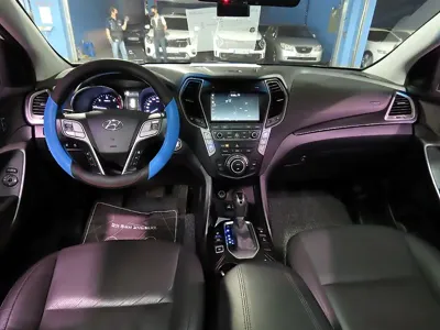 Hyundai Santafe 2016, 159275 км, за 6531.44 USD