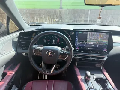 Lexus RX 2023, 28633 км, за 64986.22 USD - фото 7