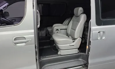Hyundai Starex 2015, 143602 км, за 5618.72 USD - фото 12