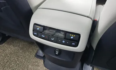 Hyundai Palisade 2021, 43601 км, за 21010.9 USD - фото 19