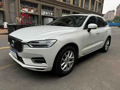 Volvo XC60 · 2018 год