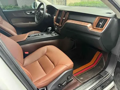 Volvo XC60 2018, 90000 км, за 11741.97 USD - фото 10