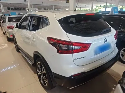 Nissan Qashqai 2021, 42400 км, за 10476.05 USD