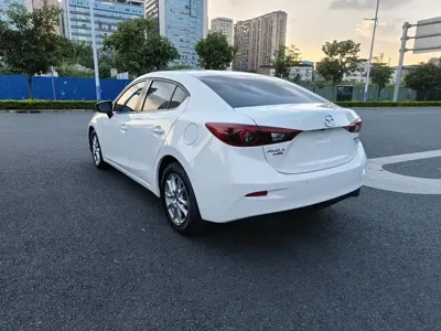 Mazda 3 Axela 2017, 63700 км, за 6268.27 USD - фото 7