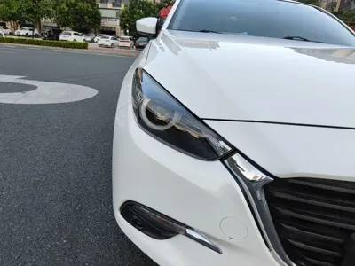 Mazda 3 Axela 2017, 63700 км, за 6268.27 USD - фото 16