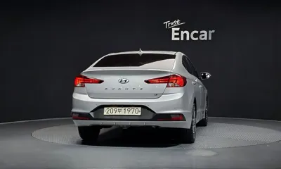 Hyundai Avante 2019, 62281 км, за 7687.3 USD
