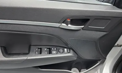 Hyundai Avante 2019, 62281 км, за 7683.79 USD - фото 17