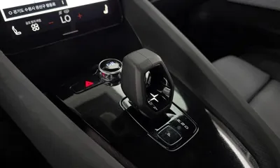 Polestar Polestar 2 2023, 56818 км, за 20477.14 USD - фото 9